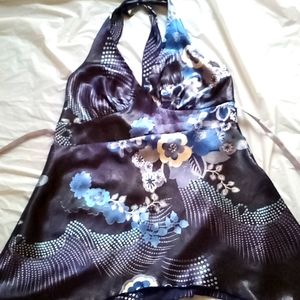 Heart Soul black with blue flowers backless top. Size L